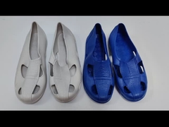 Sandais integrados de quatro buracos