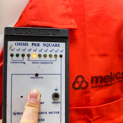 Red ESD Antistatic Lab Coat With Snap Buttons